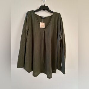 BloomChic Forest Green Long Sleeve Tee